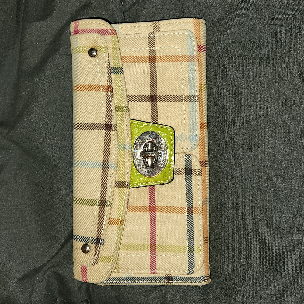 Coach wallet, MAKE ME AN OFFER
